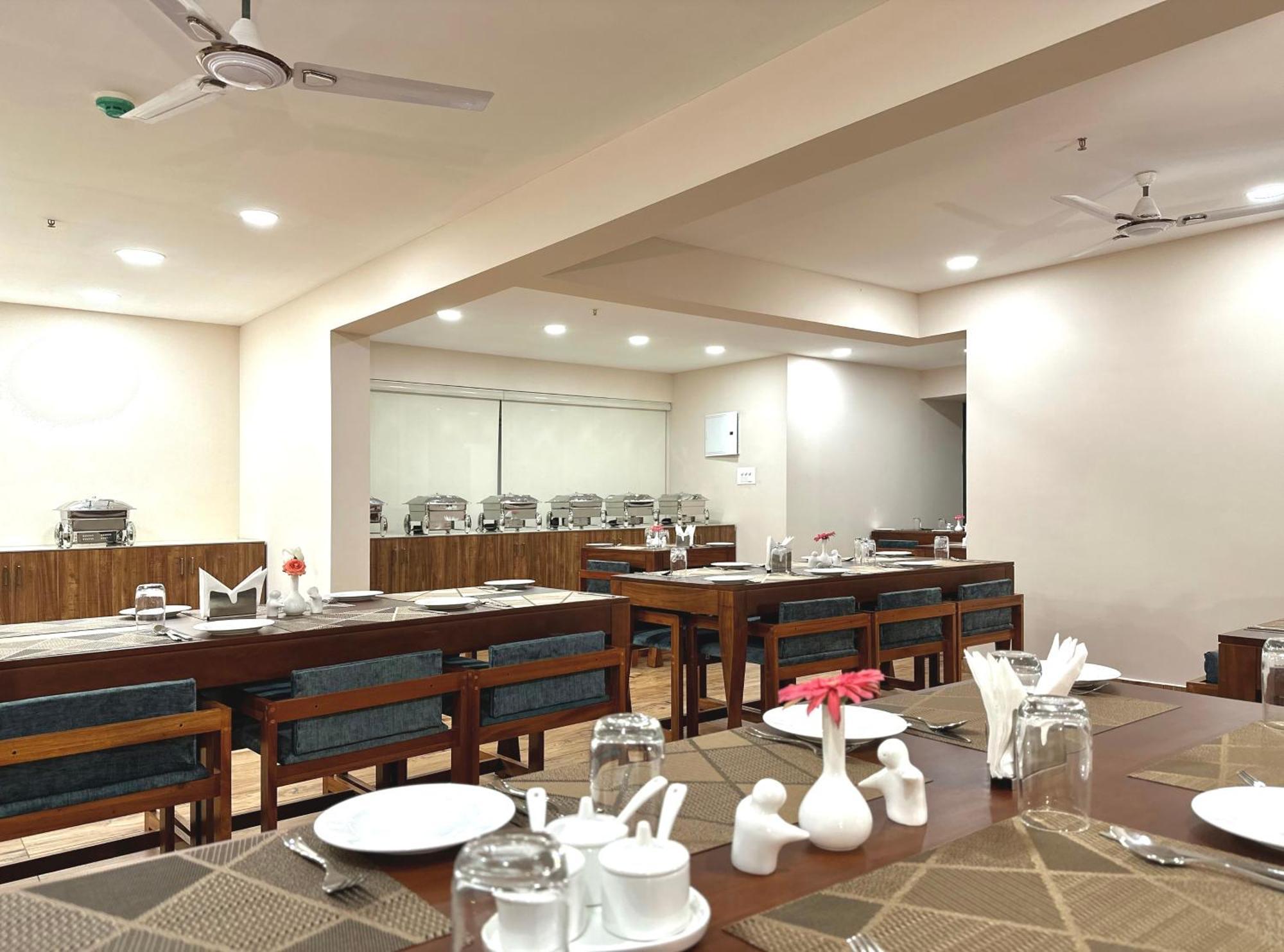 The Habitat Suites Guruvāyūr Exterior foto